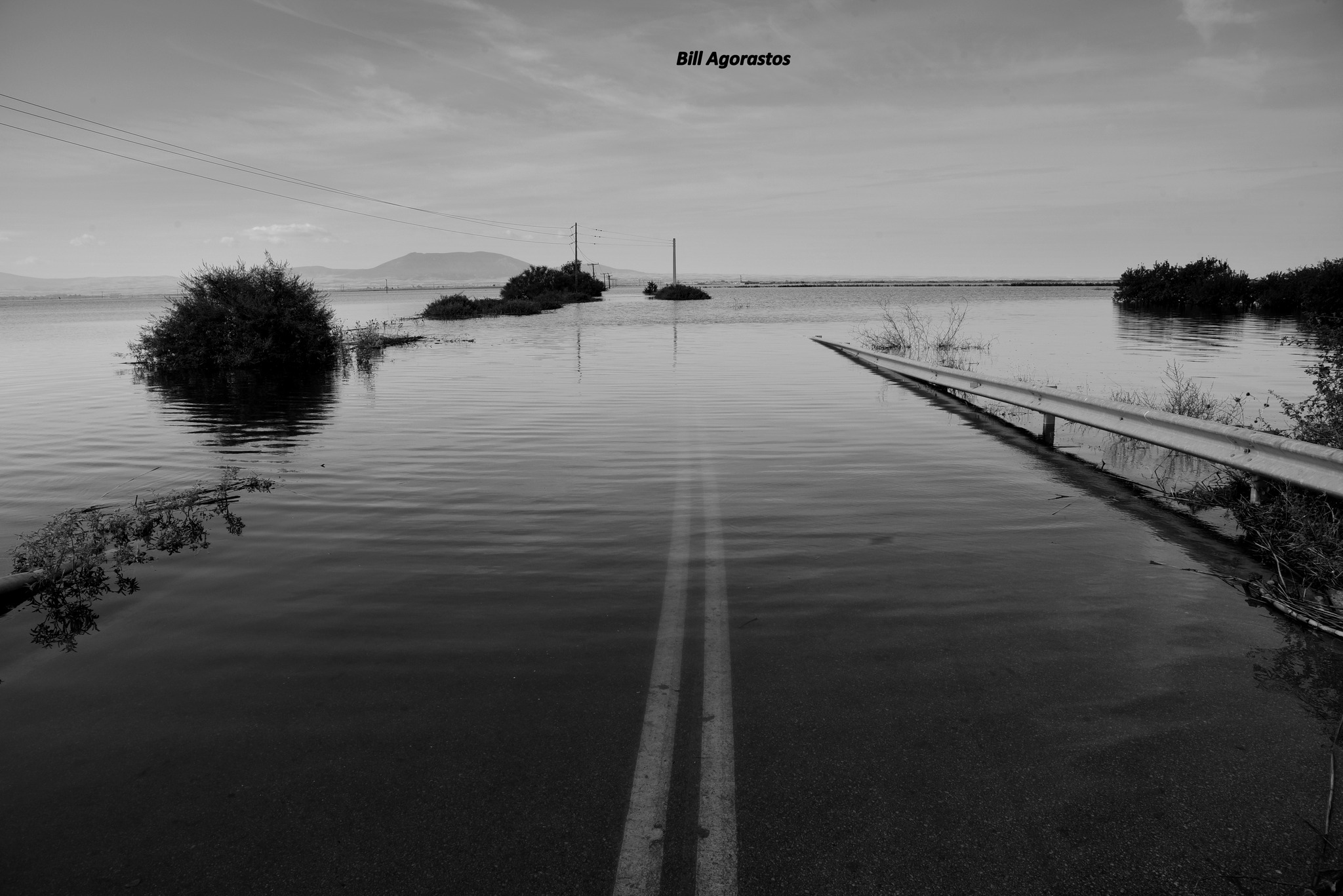 Πλημμύρες Θεσσαλία Εθνική οδός κλειστή